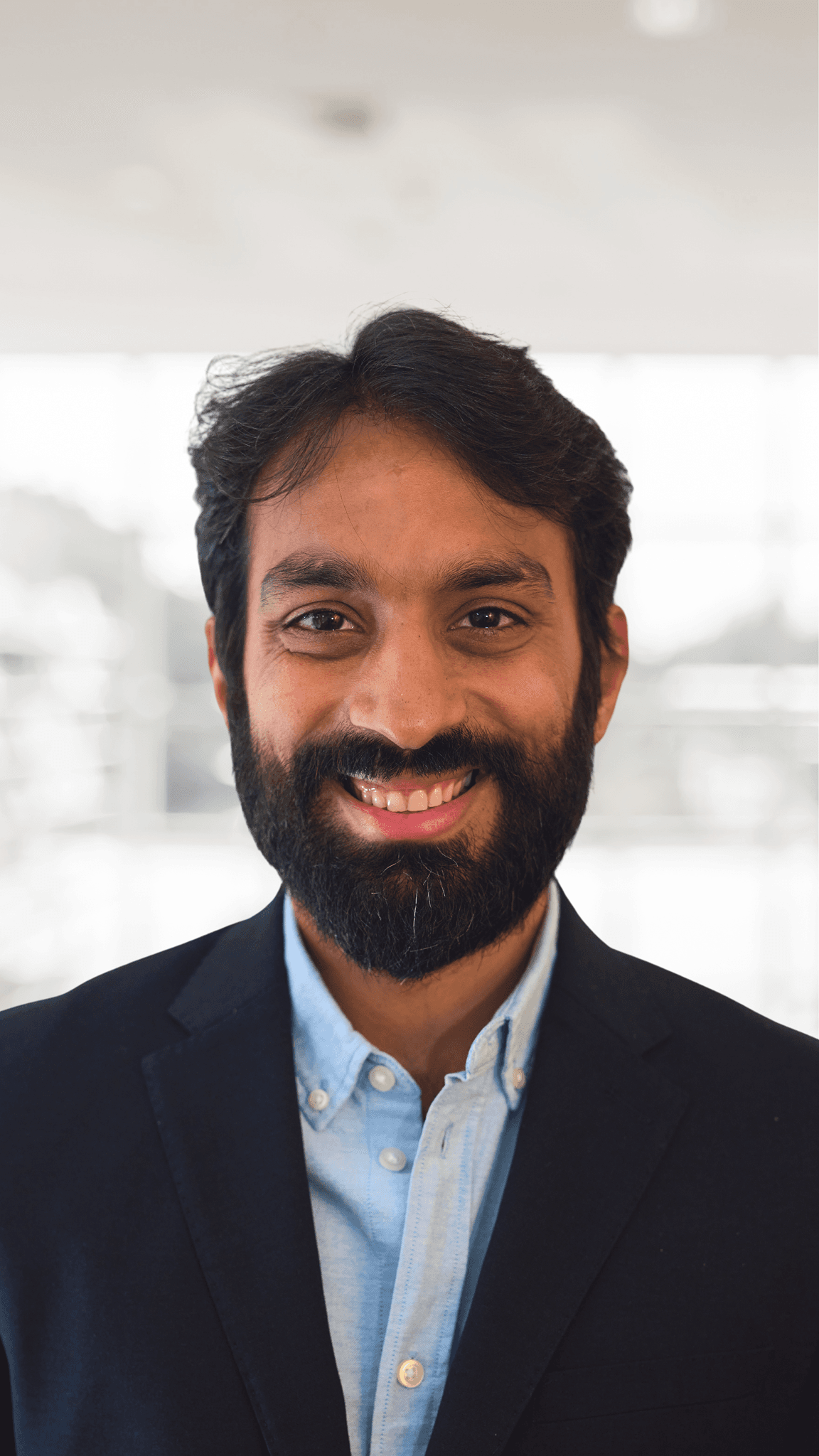 /team/nikhil.png